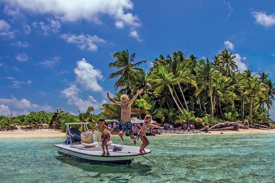 Alphonse Island diving