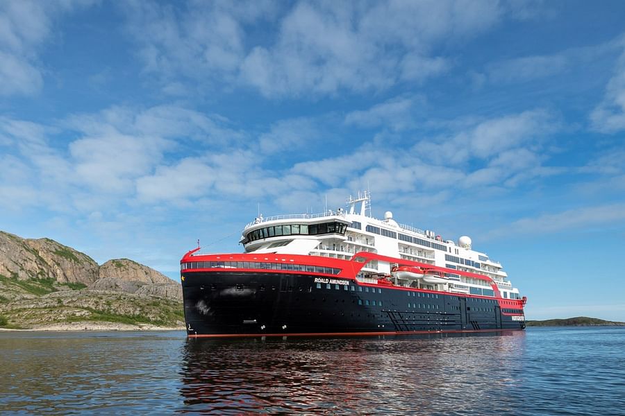 MS Roald Amundsen hybrid ship