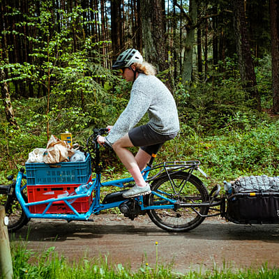 A Guide to Sustainable Road Trips: Tips for Eco-Friendly Driving and Travel Planning